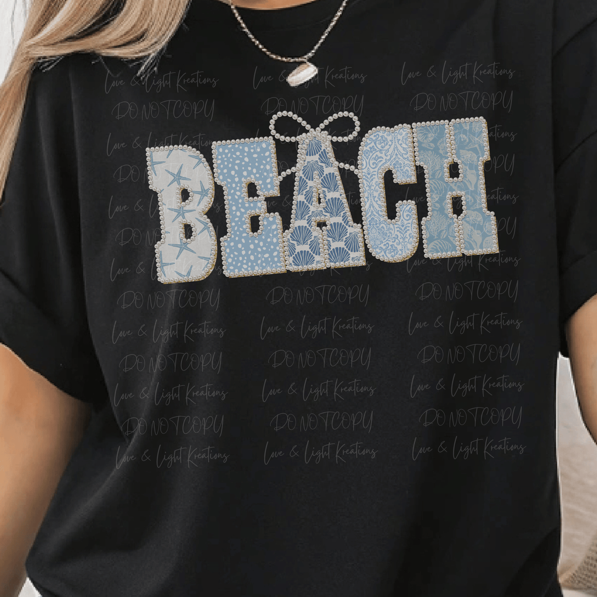 Blue Patterned Beach with Pearl Outline